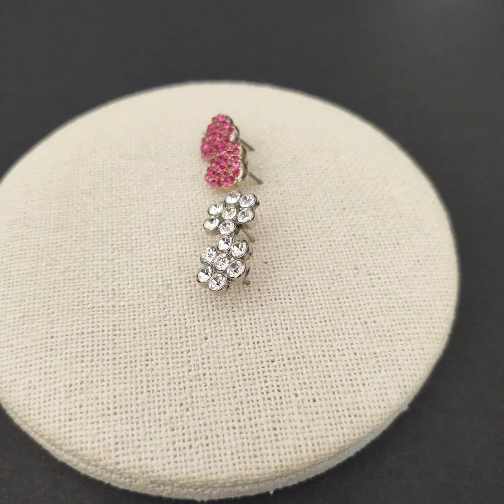 Crystal flower and glass heart earrings
